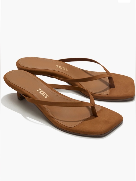 TKEES Shoes - NEW TKEES Julia Kitten Heel Flip Flop in Camel Suede